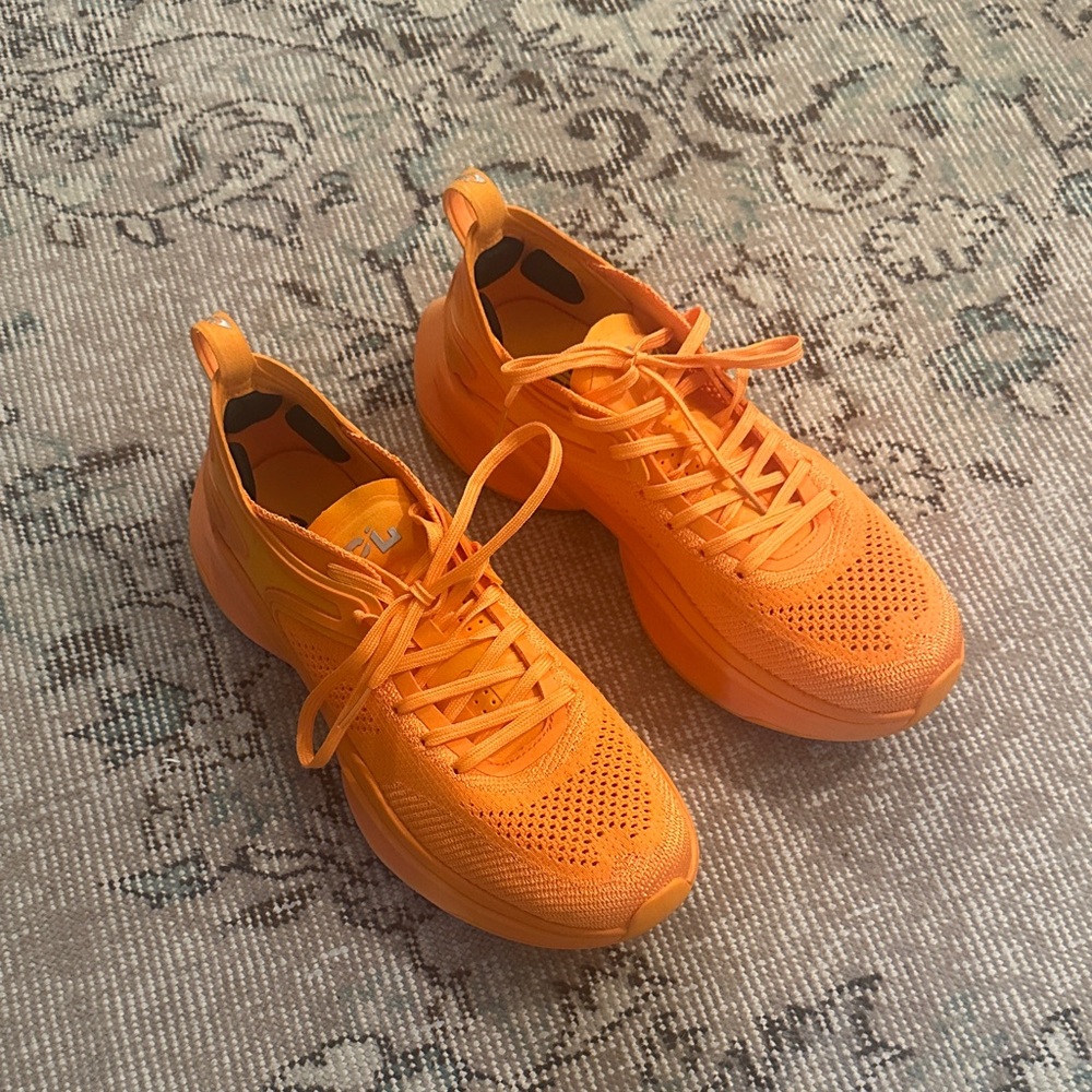 McLaren HySpeed APL Orange Athletic Shoes